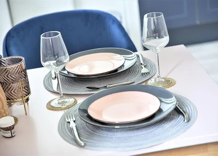 Le Glamour *studio *parking Prive* *wifi*calme* ルルド